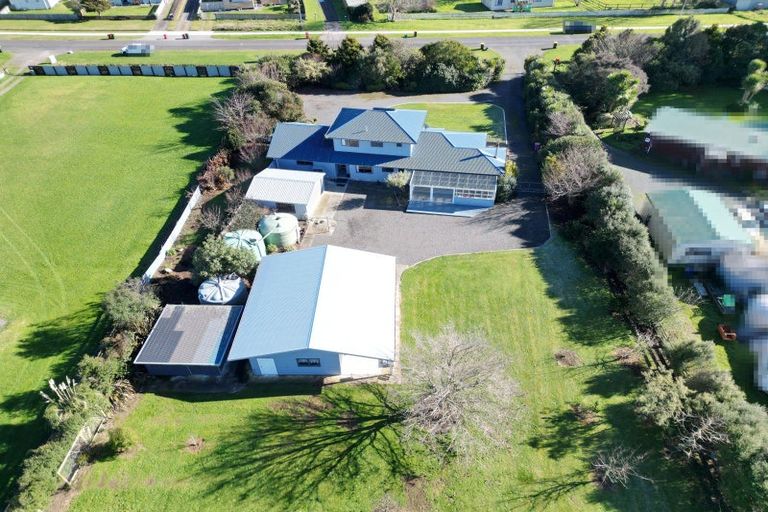 Photo of property in 16 Spring Street, Foxton, 4814