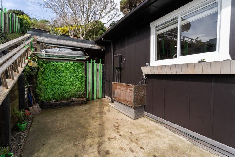Photo of property in 5 Takutai Road, Pukerua Bay, 5026