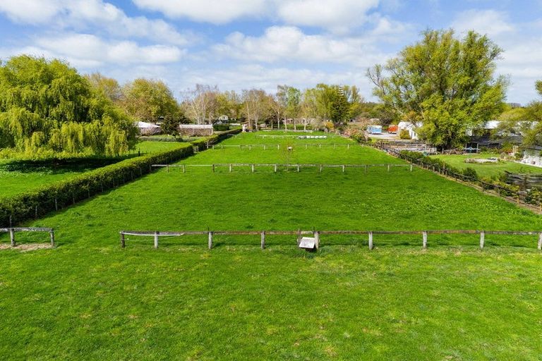 Photo of property in 166 Racecourse Road, Cambridge, 3493