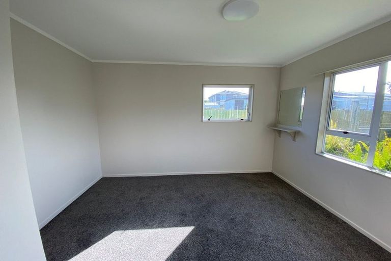 Photo of property in 9 Greers Road, Weymouth, Auckland, 2103