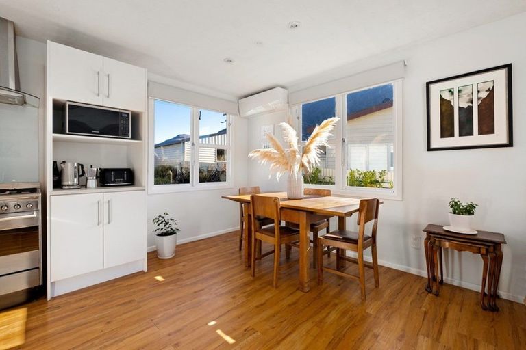 Photo of property in 105 Kent Street, Kingston, Athol, 9793