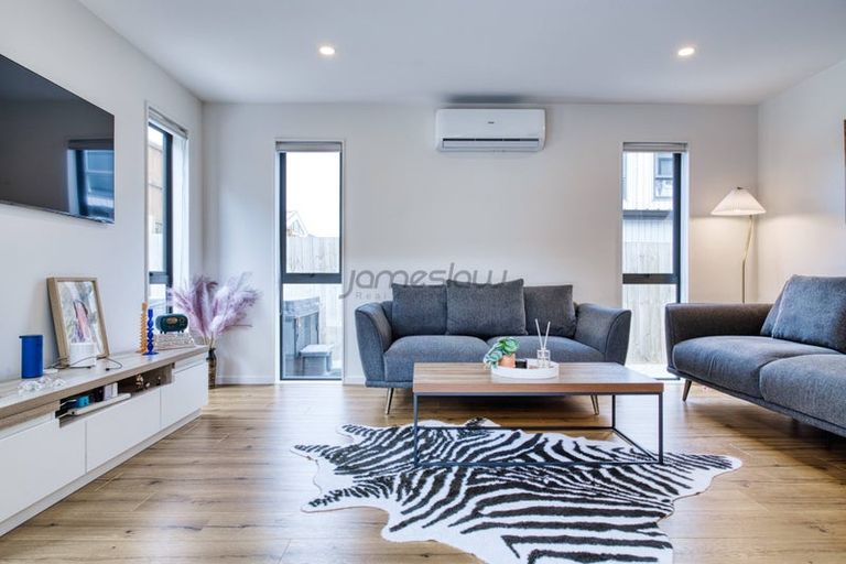 Photo of property in 17 Ta Moko Drive, Gulf Harbour, Whangaparaoa, 0930