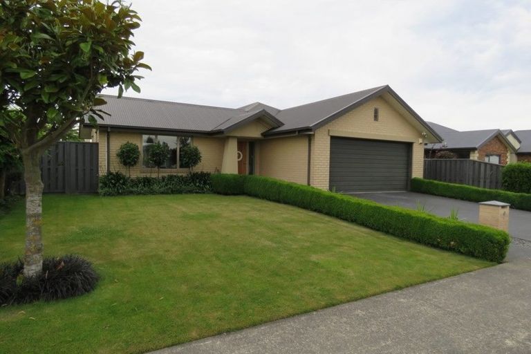 Photo of property in 9 Lassiter Green, Northwood, Christchurch, 8051