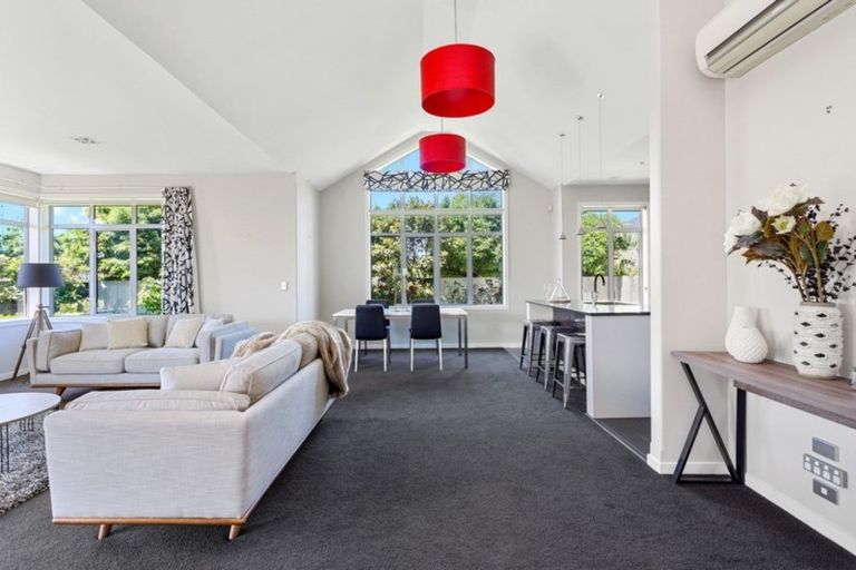 Photo of property in 5 Applefield Court, Northwood, Christchurch, 8051