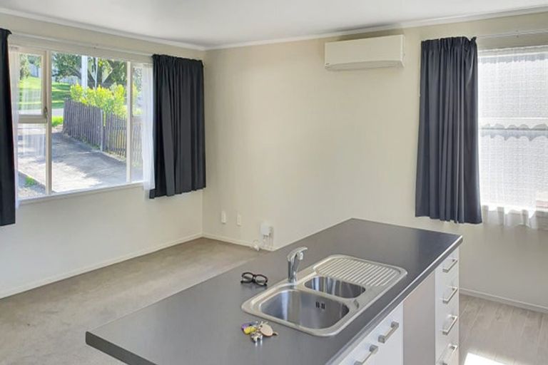 Photo of property in 91 Coronation Road, Mangere Bridge, Auckland, 2022