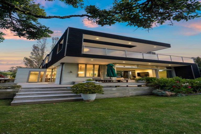 Photo of property in 37 Laurence Street, Manly, Whangaparaoa, 0930