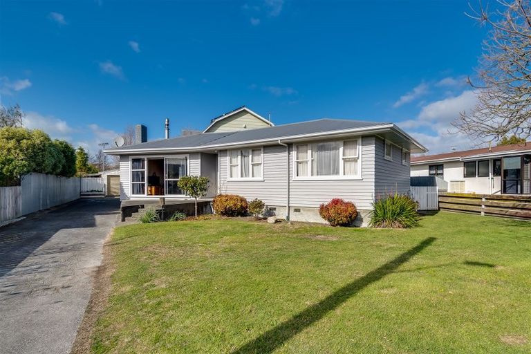 Photo of property in 16 Rata Street, Taradale, Napier, 4112