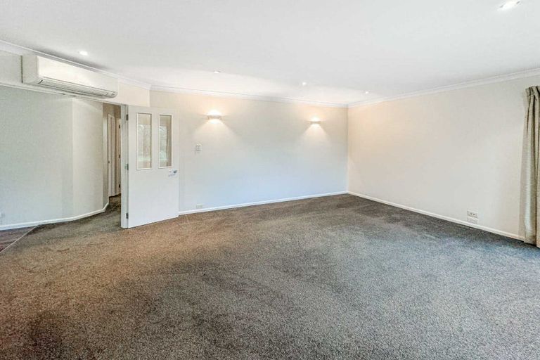 Photo of property in 18 Cooks Lane, Heathcote Valley, Christchurch, 8022