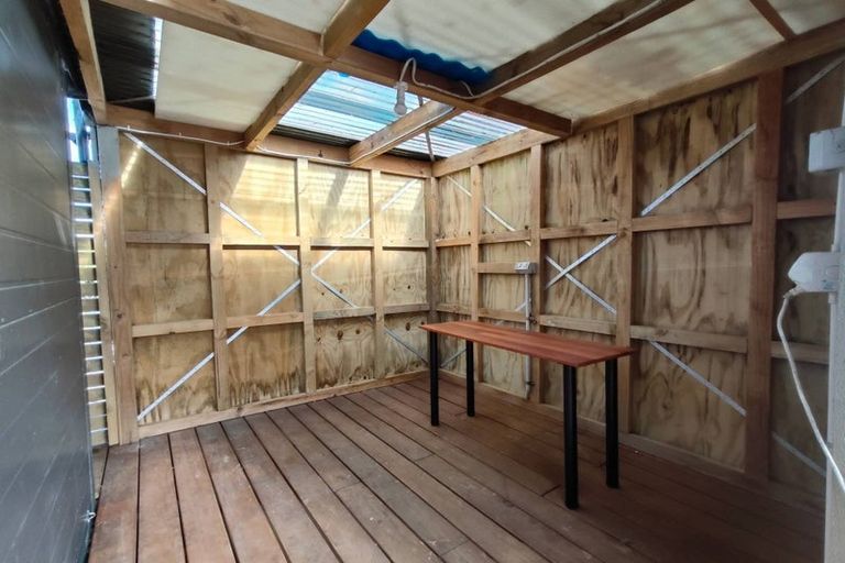 Photo of property in 300 Kingseat Road, Kingseat, Pukekohe, 2679