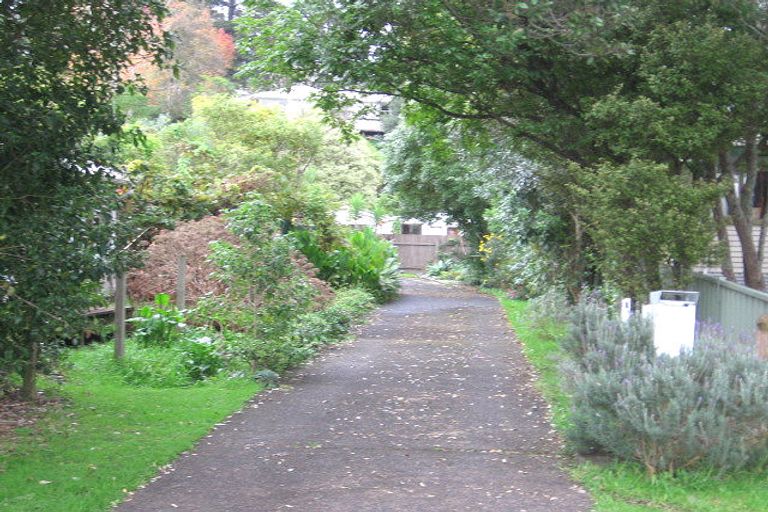 Photo of property in 9 Sandys Parade, Laingholm, Auckland, 0604