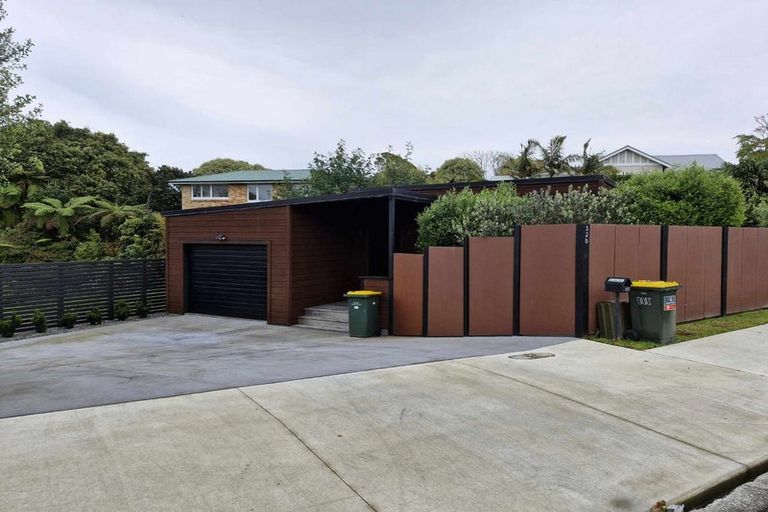 Photo of property in 32b Waiwaka Terrace, Strandon, New Plymouth, 4312