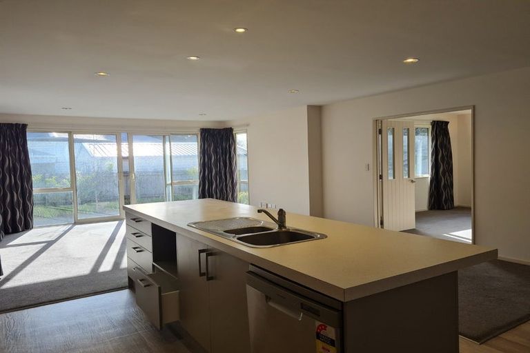 Photo of property in 8 Rollin Street, Heathcote Valley, Christchurch, 8022