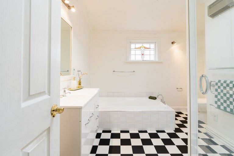 Photo of property in 1 Harcourt Street, Belleknowes, Dunedin, 9011