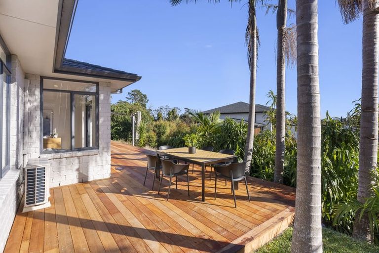 Photo of property in 11c Glendhu Road, Bayview, Auckland, 0629