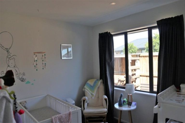 Photo of property in 37 Bradbury Avenue, Rolleston, 7614