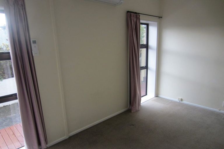 Photo of property in 14a Glenamoy Crescent, Johnsonville, Wellington, 6037