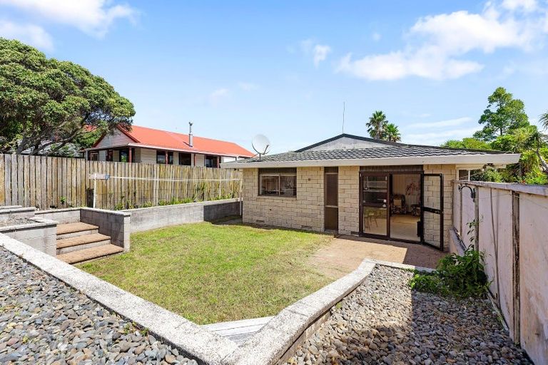 Photo of property in 124a Karewa Parade, Papamoa Beach, Papamoa, 3118