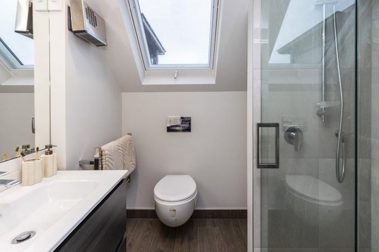 Photo of property in 37 Rhodes Street, Merivale, Christchurch, 8014