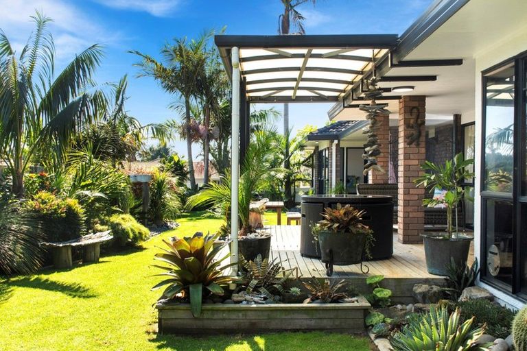 Photo of property in 4 Verbena Glen, Mount Maunganui, 3116
