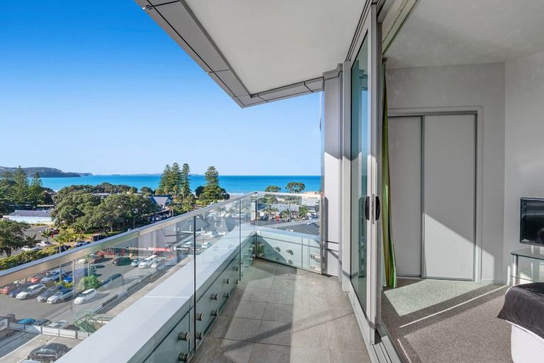 Photo of property in 703/11 Tamariki Avenue, Kelston, Auckland, 0602