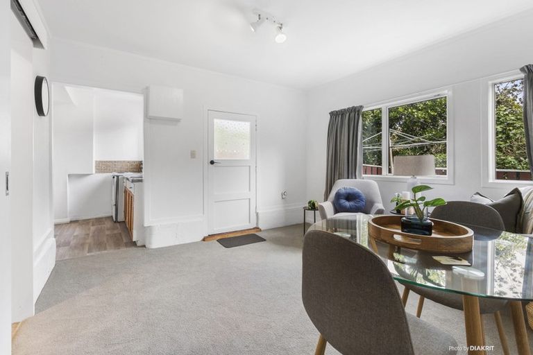 Photo of property in 2 View Road, Houghton Bay, Wellington, 6023