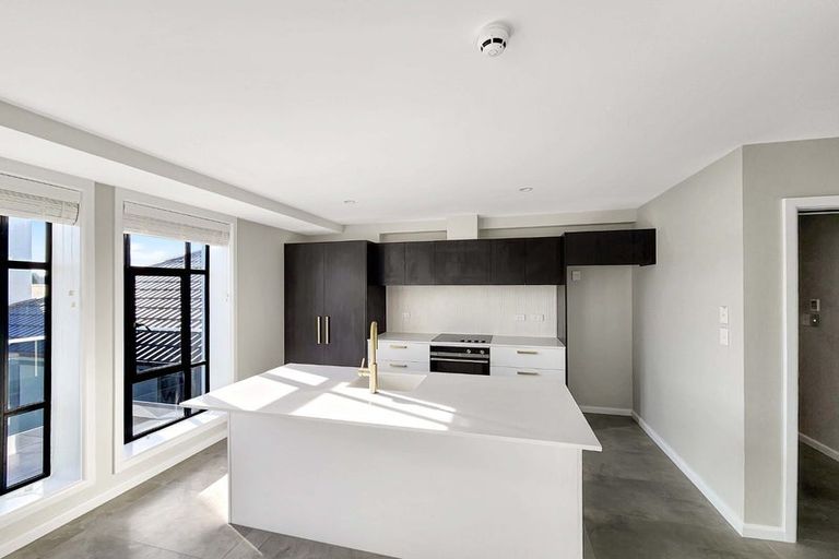 Photo of property in 214/157 Waterloo Road, Hutt Central, Lower Hutt, 5010