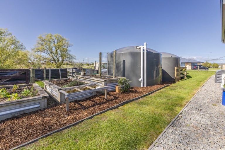 Photo of property in 403 Racecourse Road, Waipukurau, 4282