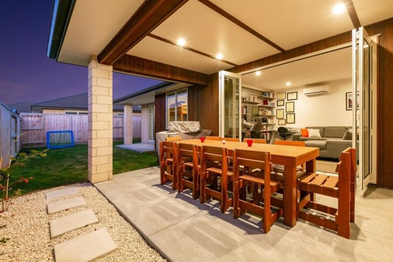 Photo of property in 26 Penetaka Heights, Pyes Pa, Tauranga, 3112