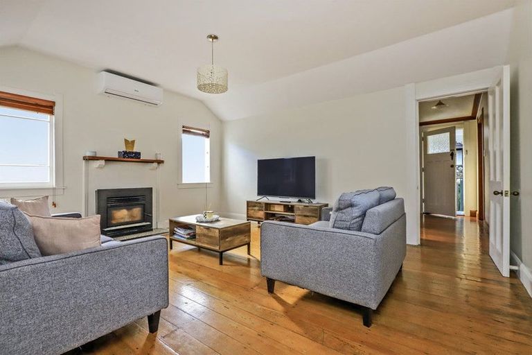 Photo of property in 2/707 Queen Street East, Parkvale, Hastings, 4122