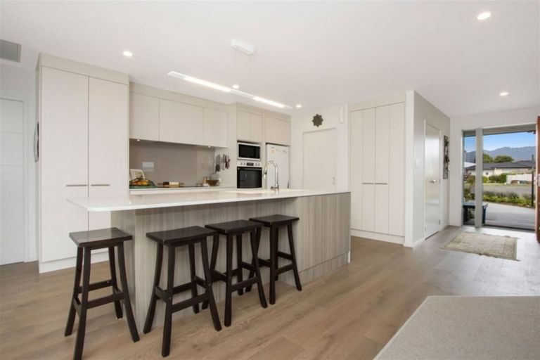 Photo of property in 14 Nolan Place, Katikati, 3129