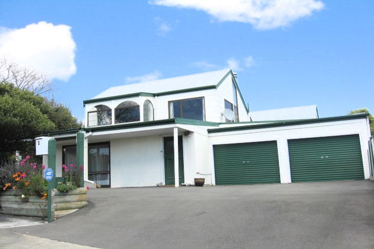 Photo of property in 8 Newall Avenue, Stoke, Nelson, 7011