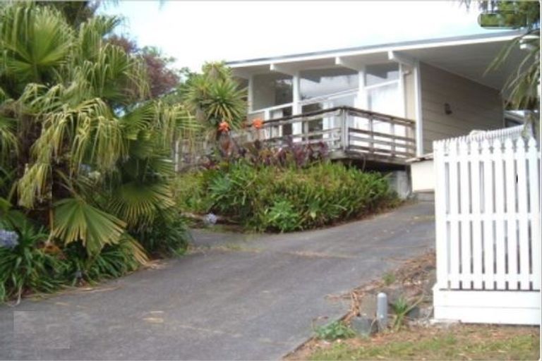 Photo of property in 10 Illana Place, Ranui, Auckland, 0612