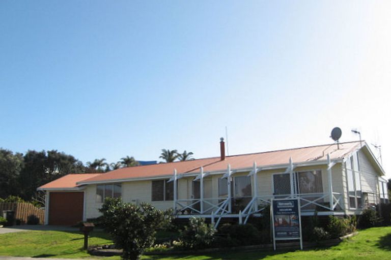 Photo of property in 5 Landscape Road, Coastlands, Whakatane, 3120