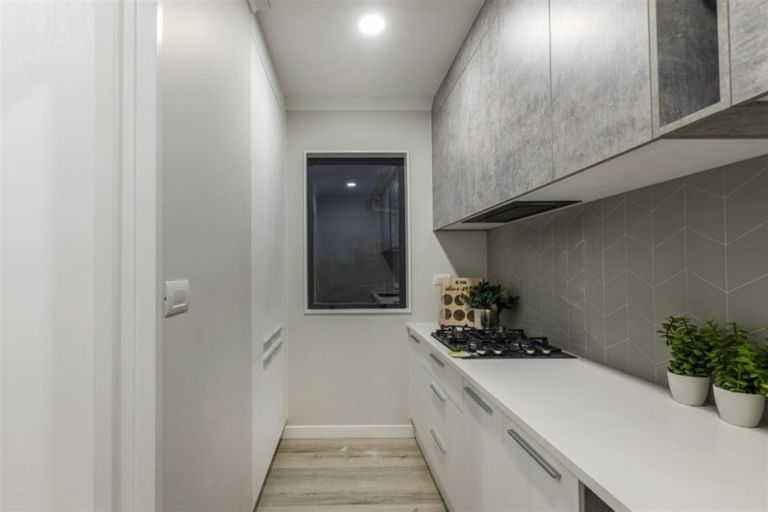 Photo of property in 7 William Blake Way, Riverhead, 0820