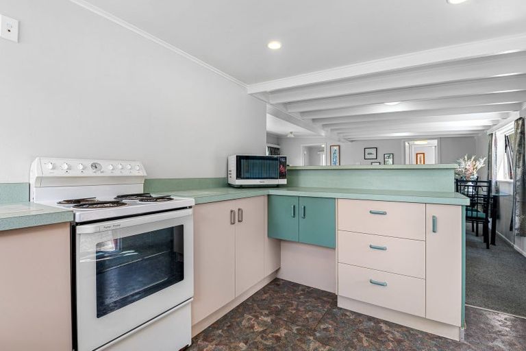 Photo of property in 33 Okareka Loop Road, Lake Okareka, Rotorua, 3076