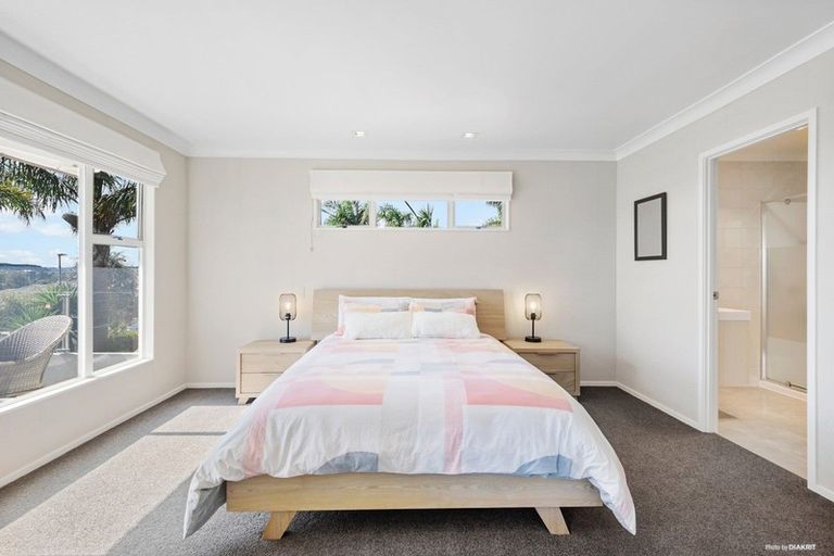 Photo of property in 6 Girdhar Place, Pukekohe, 2120