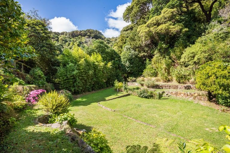 Photo of property in 24 Mahoe Street, Eastbourne, Lower Hutt, 5013