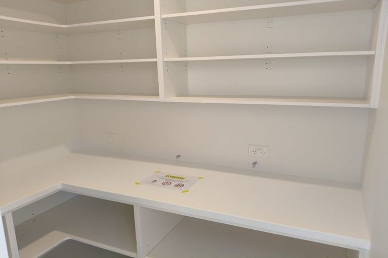 Photo of property in 25 Cousins Street, Woodend, 7691