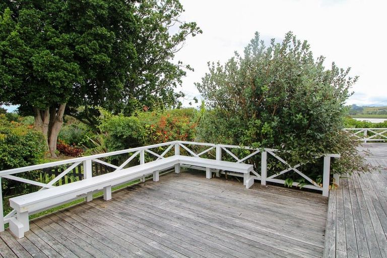 Photo of property in 9-11 Walker Terrace, Te Kopuru, 0391