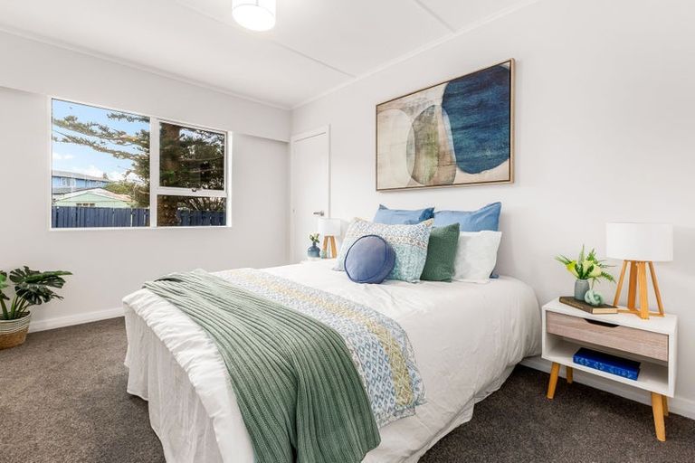 Photo of property in 4 Taupiri Crescent, Titahi Bay, Porirua, 5022