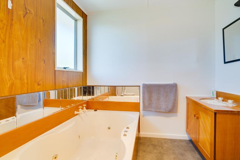 Photo of property in 28 Omahau Crescent, Twizel, 7901