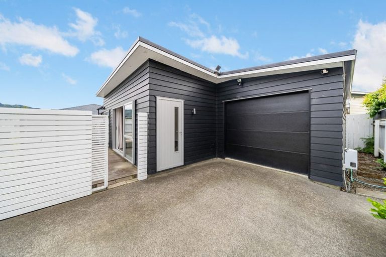 Photo of property in 75c Ward Street, Wallaceville, Upper Hutt, 5018