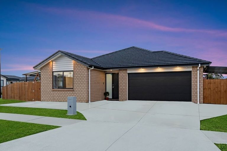 Photo of property in 1 Pipi Crescent, Tuakau, 2121