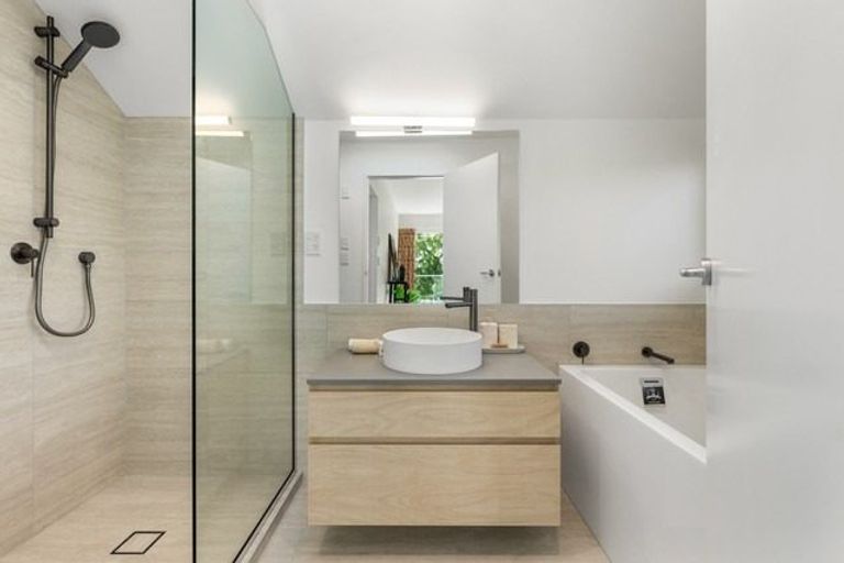 Photo of property in 1 Overdale Drive, Cashmere, Christchurch, 8022