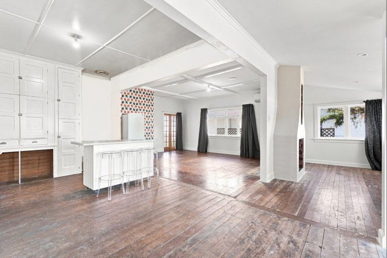 Photo of property in 41 Grey Street, College Estate, Whanganui, 4500