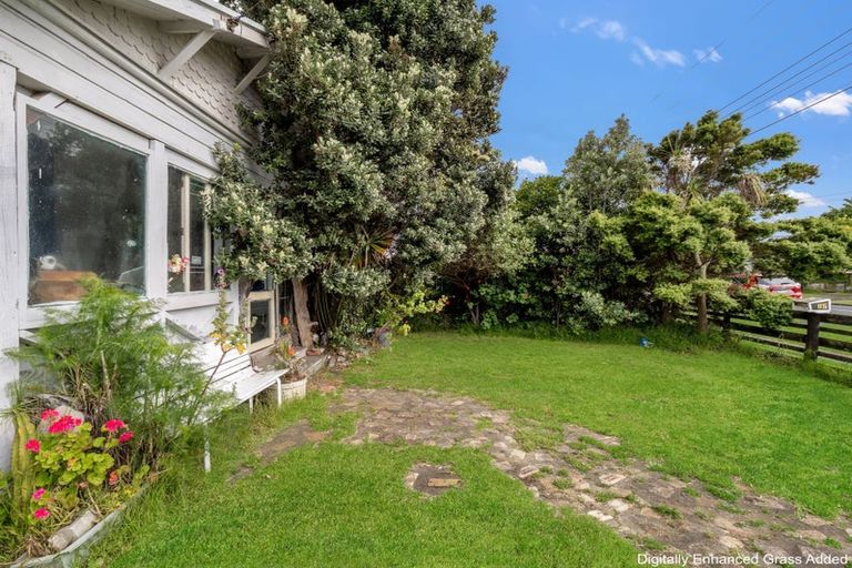 Photo of property in 115 Cornfoot Street, Castlecliff, Whanganui, 4501