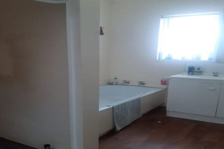 Photo of property in 60 Spinnaker Drive, Whitby, Porirua, 5024