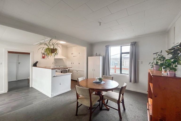 Photo of property in 294 Princes Street, Strathern, Invercargill, 9812