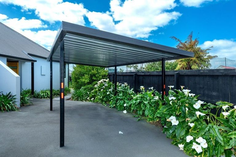 Photo of property in 4/71b Main Road, Redcliffs, Christchurch, 8081