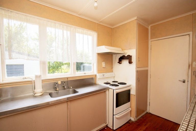 Photo of property in 17 Orchard East Road, Ngatea, 3503